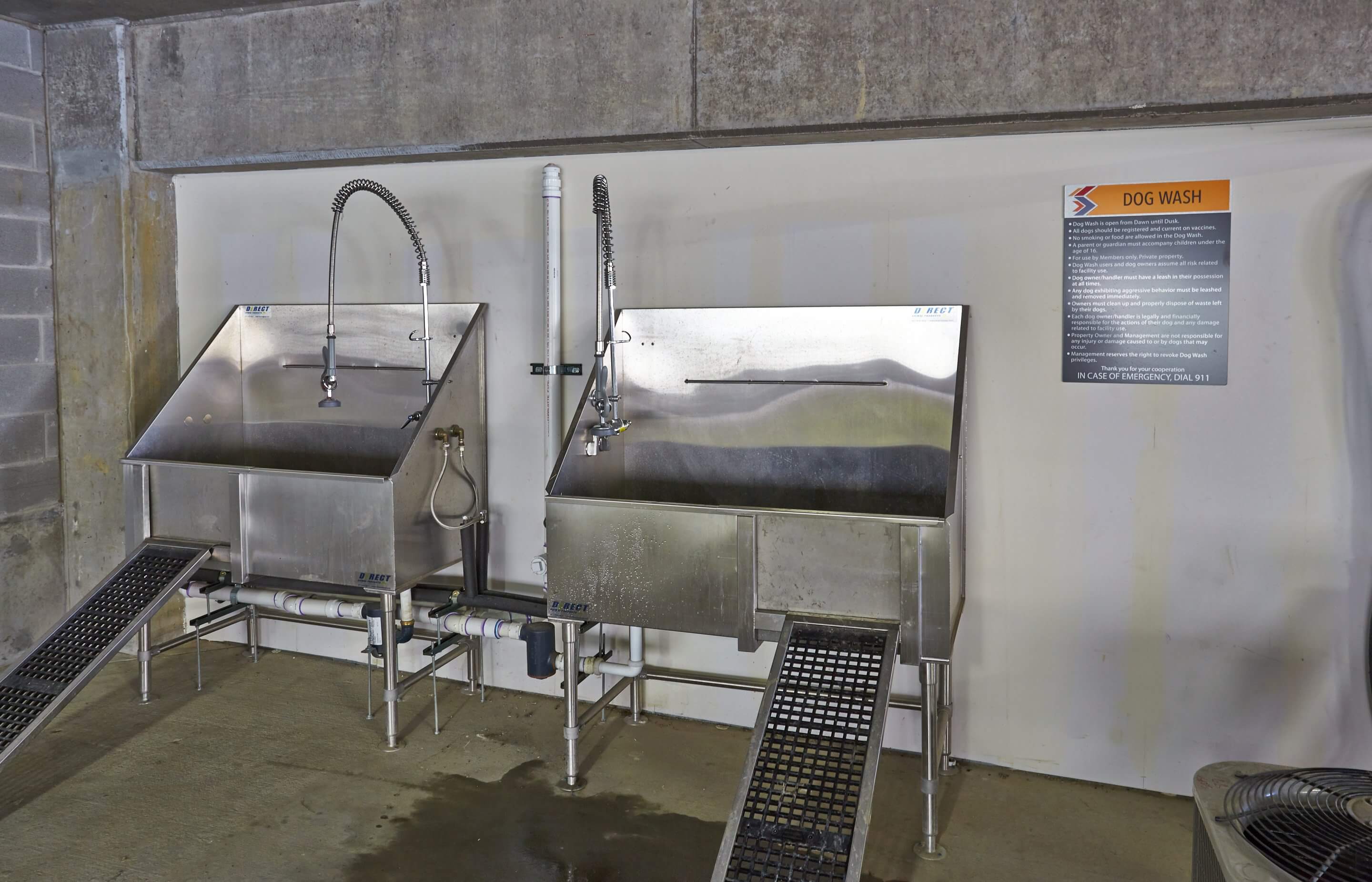 Dog wash area with two tubs